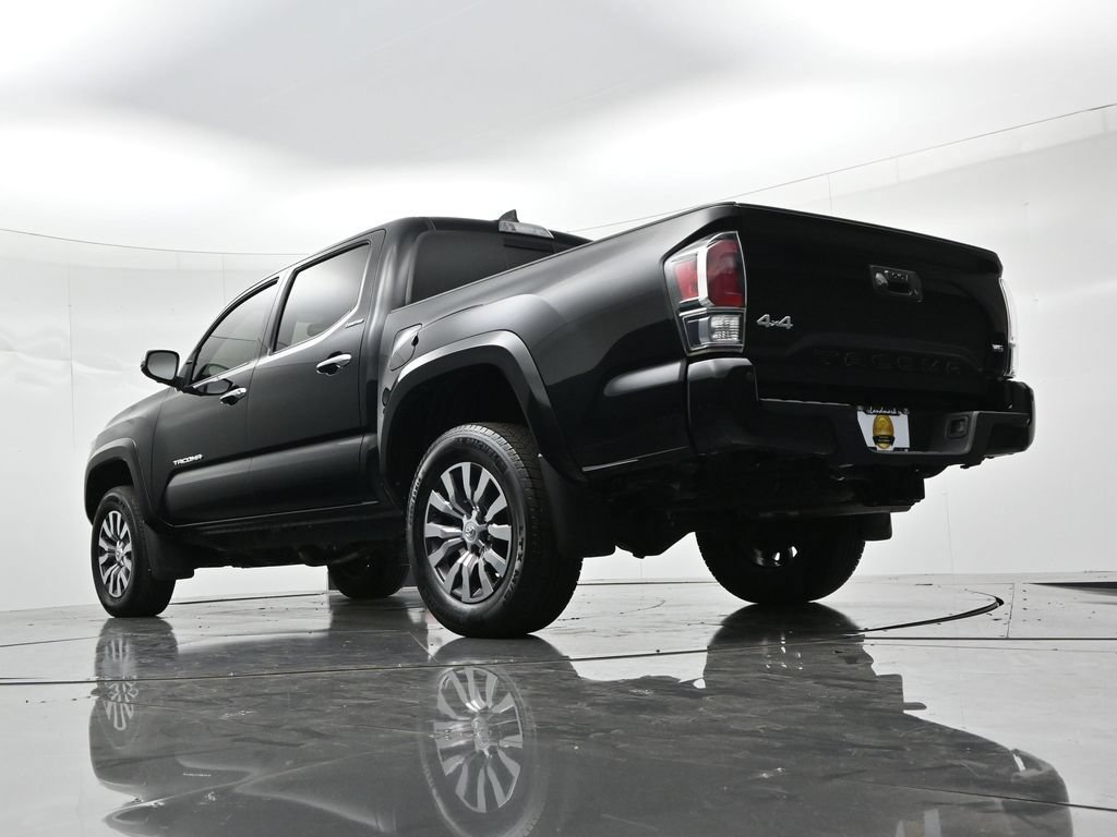 Used 2022 Toyota Tacoma Limited AWD/4WD image 19