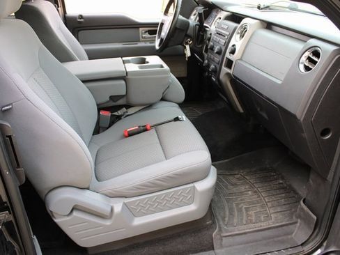 Used 2011 Ford F150 XLT w/ XLT Chrome Pkg image 15