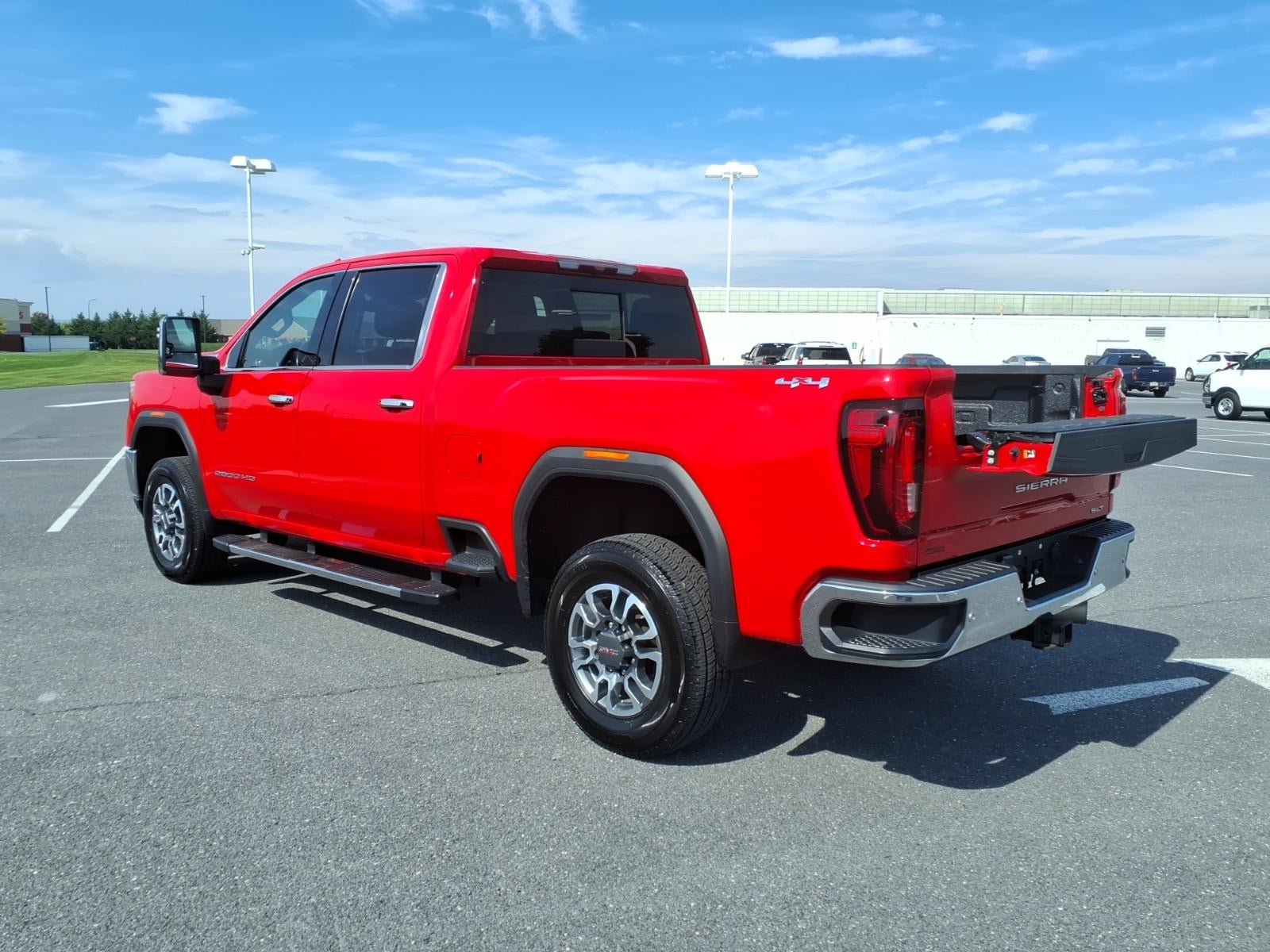 Certified 2022 GMC Sierra 2500 SLT w/ SLT Preferred Package AWD/4WD image 6