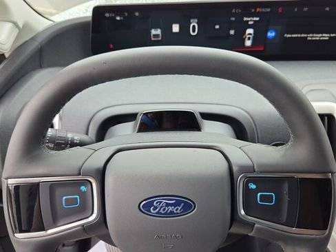 New 2026 Ford Expedition Active AWD/4WD image 24