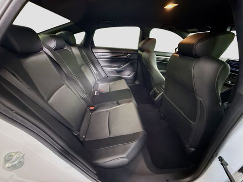 Used 2021 Honda Accord Sport image 27