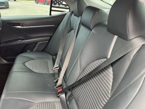 Used 2018 Toyota Camry SE w/ Audio Package FWD image 18