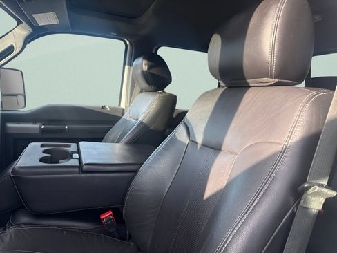Used 2014 Ford F350 Lariat w/ Lariat Ultimate Package AWD/4WD image 19