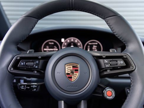 Certified 2025 Porsche 911 Targa 4 GTS AWD/4WD image 15