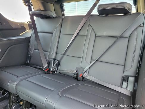 Used 2025 GMC Yukon Denali image 11