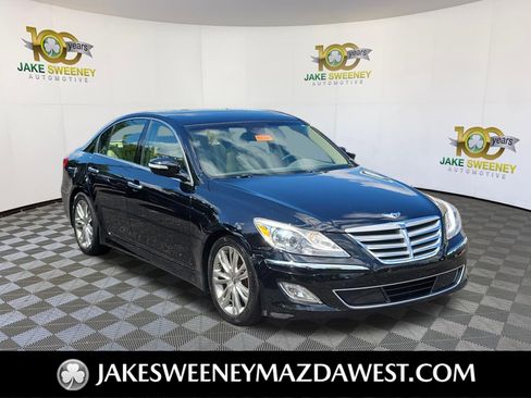 Used 2013 Hyundai Genesis 3.8 w/ Technology Pkg RWD image 1