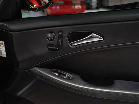 Used 2006 Mercedes-Benz CLS 55 AMG image 21
