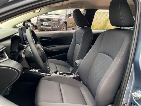 Used 2024 Toyota Corolla LE image 8