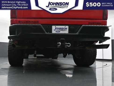 Used 2022 Chevrolet Silverado 2500 Custom w/ Custom Value Package AWD/4WD image 31