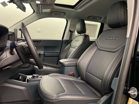 New 2025 Ford Maverick Lobo image 22