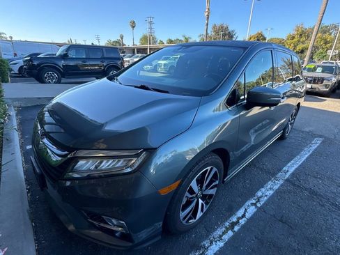 Used 2020 Honda Odyssey Elite image 2