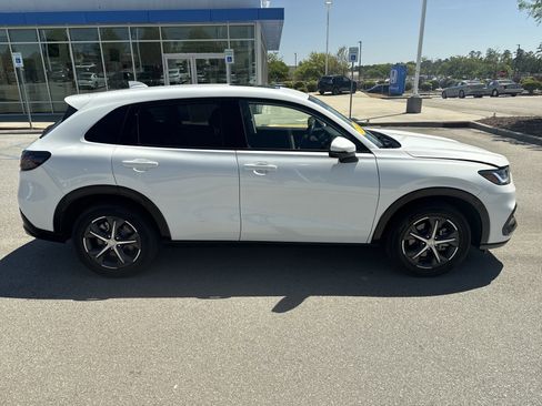 Used 2024 Honda HR-V EX-L image 8