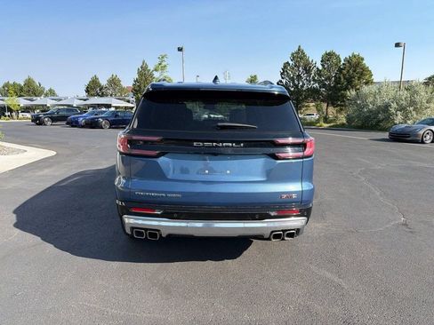 Used 2024 GMC Acadia Denali AWD/4WD image 4