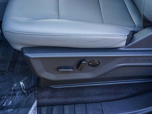 New 2025 Ford F150 Lightning Flash image 19