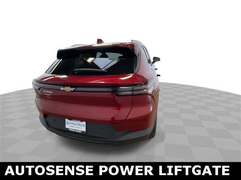 Used 2026 Chevrolet Equinox EV LT image 3