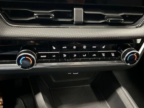 Certified 2026 Chevrolet Equinox RS AWD/4WD image 19