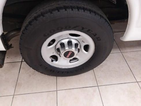 Used 2013 GMC Savana 2500 w/ Cold Climate Package image 13