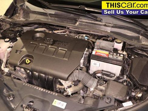 Used 2021 Toyota C-HR Limited FWD image 27