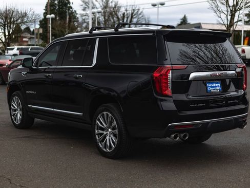 Used 2021 GMC Yukon XL Denali w/ Denali Ultimate Package image 12