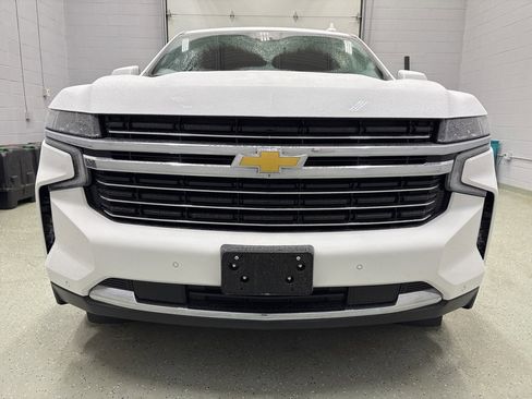 Used 2024 Chevrolet Suburban LT image 7