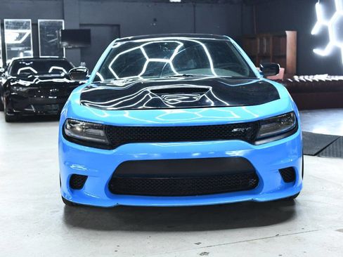 Used 2017 Dodge Charger SRT w/ Harman/Kardon Audio Group image 5