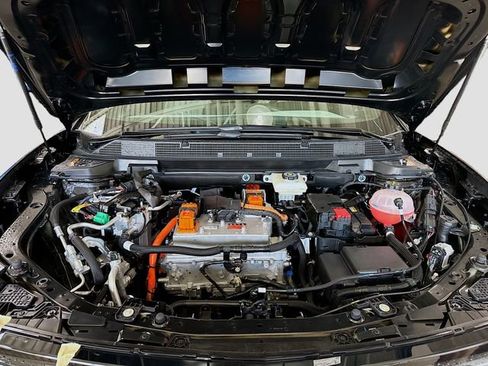 New 2026 Chevrolet Equinox EV LT image 30