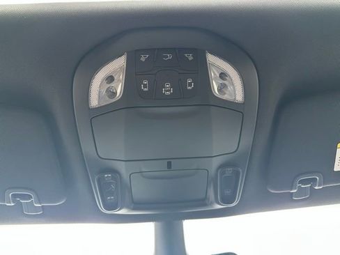New 2026 Chrysler Pacifica Limited w/ S Appearance Package FWD image 34