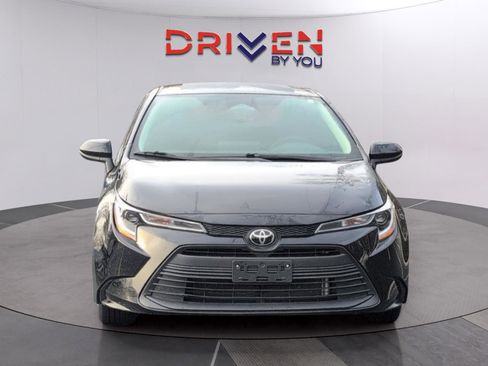 Used 2024 Toyota Corolla LE image 8