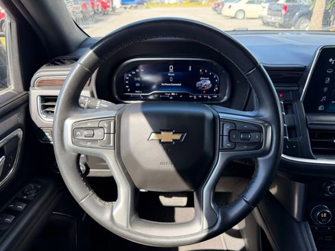 Used 2023 Chevrolet Suburban LT RWD image 15