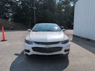 Used 2017 Chevrolet Malibu LT FWD video 3