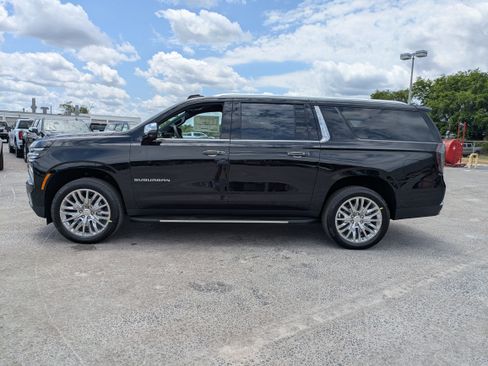 New 2026 Chevrolet Suburban Premier RWD image 4