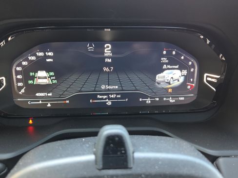 Used 2023 GMC Yukon XL Denali Ultimate w/ LPO, Floor Liner Package AWD/4WD image 28