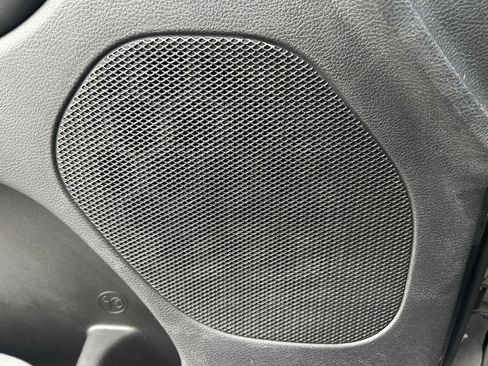 Used 2019 Jeep Grand Cherokee Limited image 6