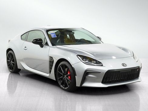 Used 2025 Toyota GR86 Premium w/ Performance Package RWD image 7