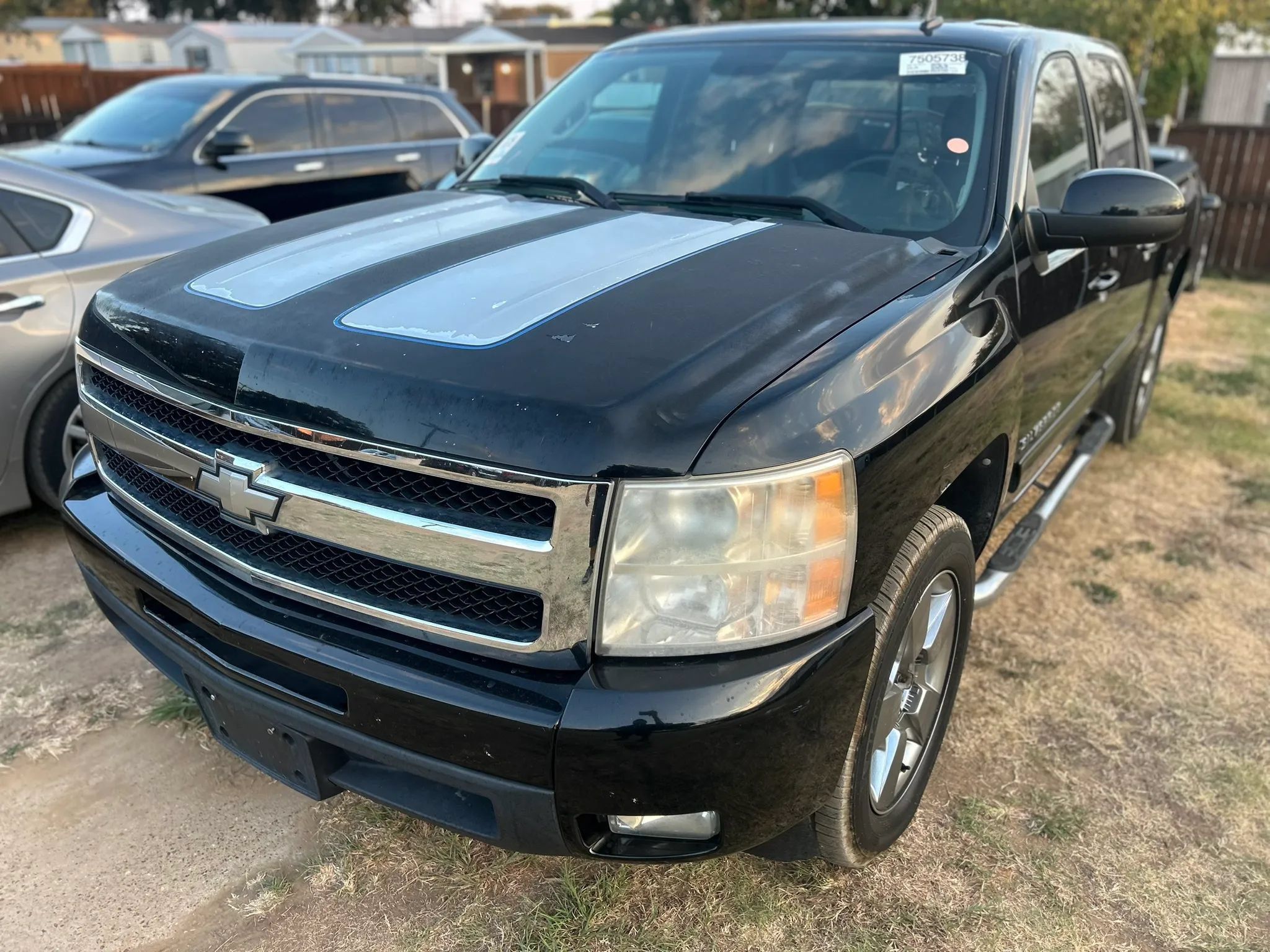 Used 2010 Chevrolet Silverado 1500 LTZ w/ Convenience Package RWD image 2