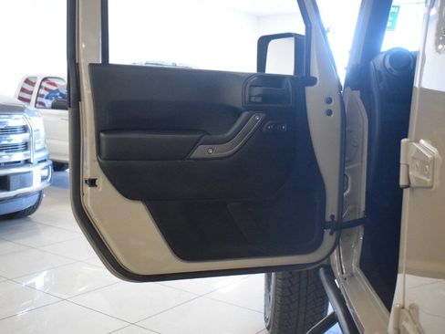 Used 2016 Jeep Wrangler Unlimited Sport w/ Quick Order Package 24S AWD/4WD image 10