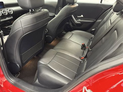 Used 2019 Mercedes-Benz A 220 4MATIC image 11