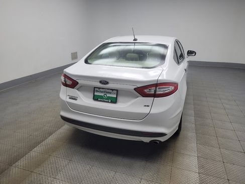 Used 2016 Ford Fusion Energi SE FWD image 7