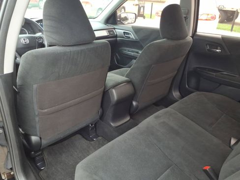 Used 2013 Honda Accord LX image 10
