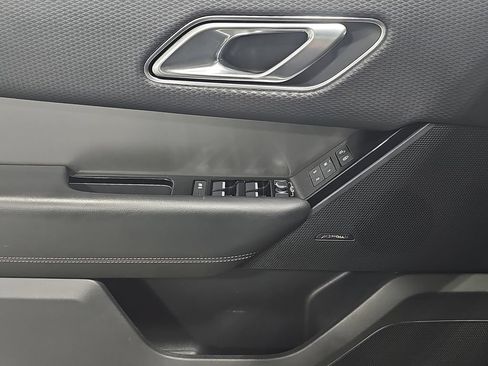 Used 2018 Land Rover Range Rover Velar S AWD/4WD image 29