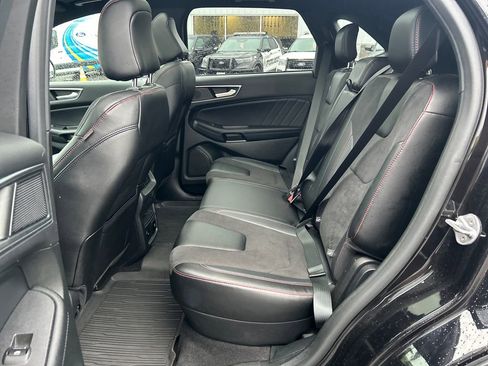 Certified 2023 Ford Edge ST w/ Equipment Group 401A AWD/4WD image 9