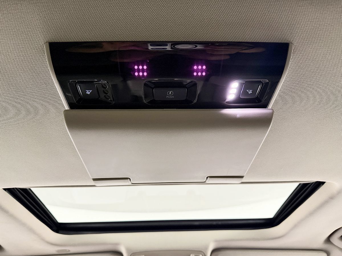 Used 2019 GMC Yukon Denali w/ Denali Ultimate Package AWD/4WD image 58