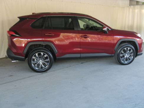 Used 2025 Toyota RAV4 XLE Premium w/ Weather Package image 6