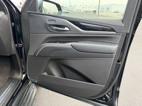 Used 2023 Cadillac Escalade Sport AWD/4WD image 22
