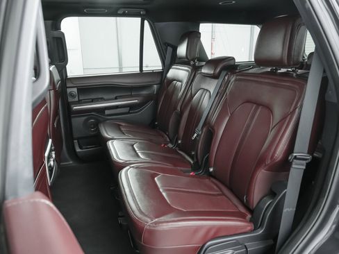 Used 2024 Ford Expedition Limited image 22