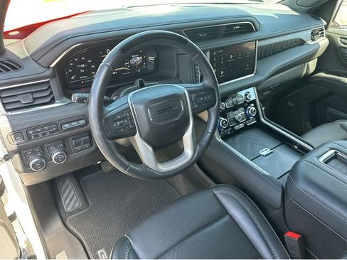 Certified 2023 GMC Yukon XL Denali w/ Denali Reserve Package image 24