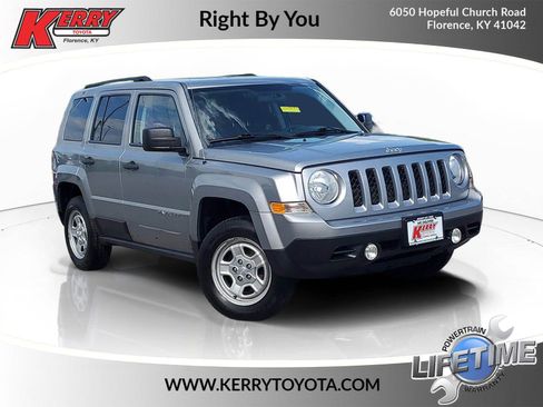 Used 2014 Jeep Patriot Sport FWD image 1