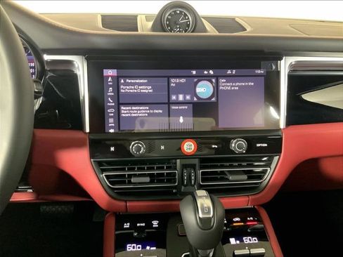 New 2026 Porsche Macan AWD/4WD image 13