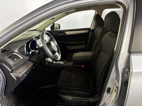 Used 2018 Subaru Outback 2.5i Premium AWD/4WD image 11