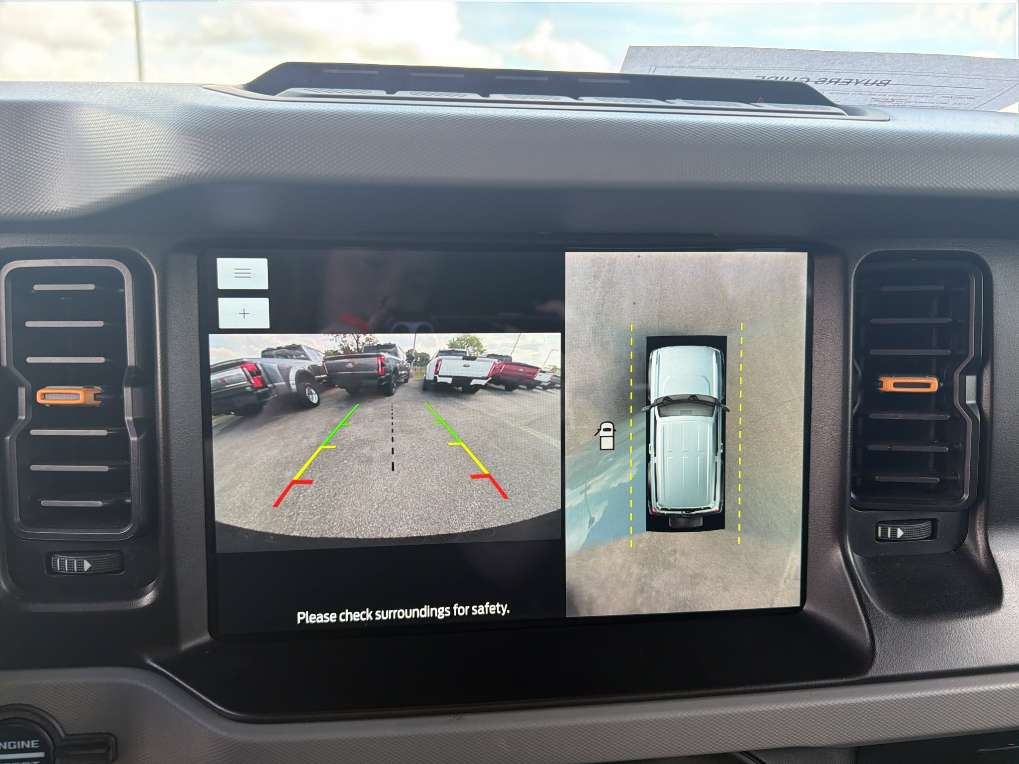 Used 2023 Ford Bronco Badlands AWD/4WD image 16